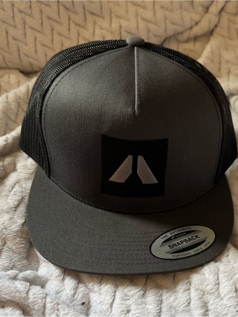 Unbranded Men's Charcoal Gray Trucker Snapback Hat